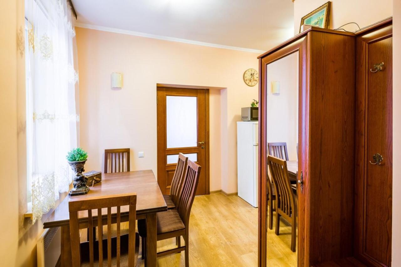 Romari Лесі Українки Appartement Lviv Buitenkant foto