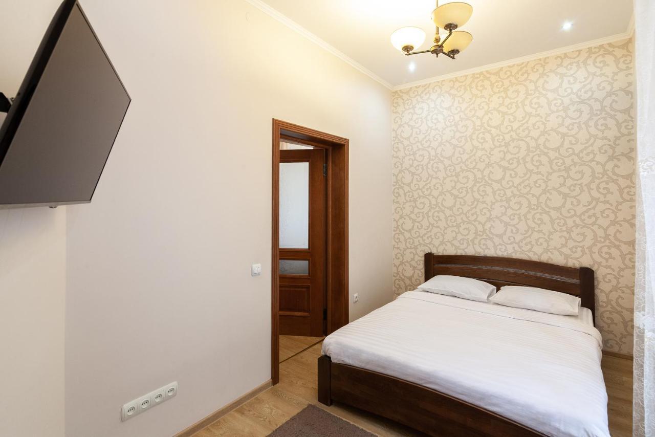 Romari Лесі Українки Appartement Lviv Buitenkant foto