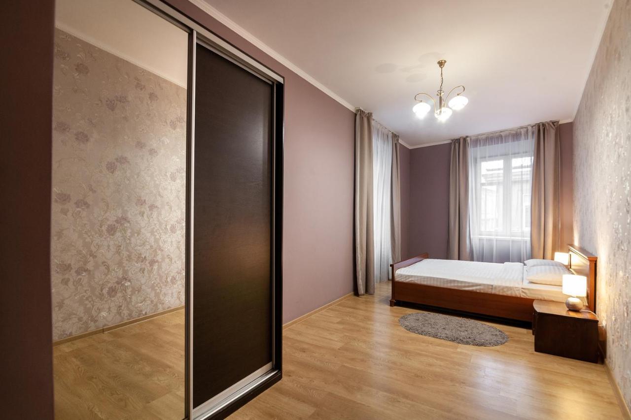 Romari Лесі Українки Appartement Lviv Buitenkant foto