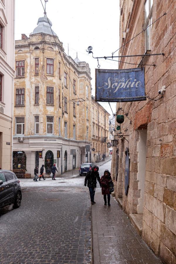 Romari Лесі Українки Appartement Lviv Buitenkant foto