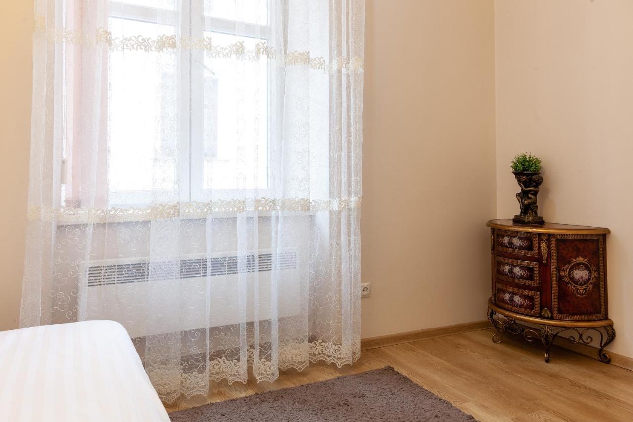 Romari Лесі Українки Appartement Lviv Buitenkant foto