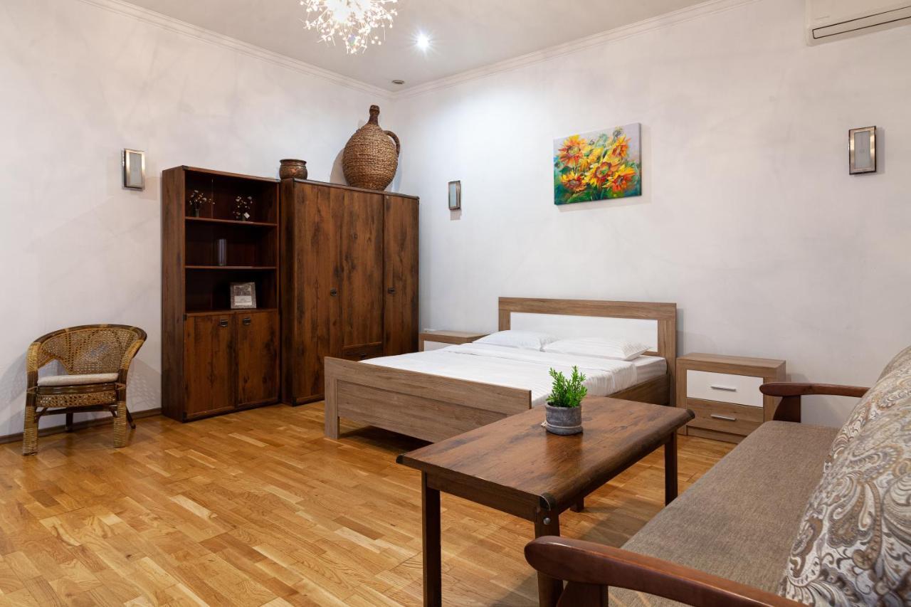 Romari Лесі Українки Appartement Lviv Buitenkant foto