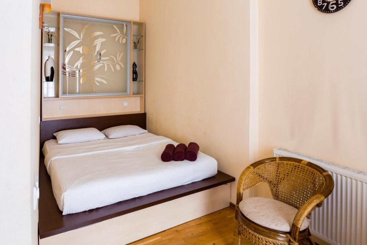 Romari Лесі Українки Appartement Lviv Buitenkant foto