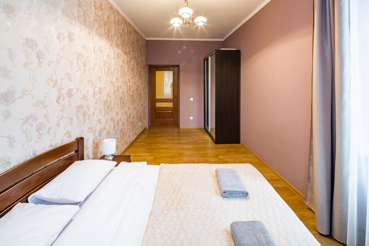 Romari Лесі Українки Appartement Lviv Buitenkant foto