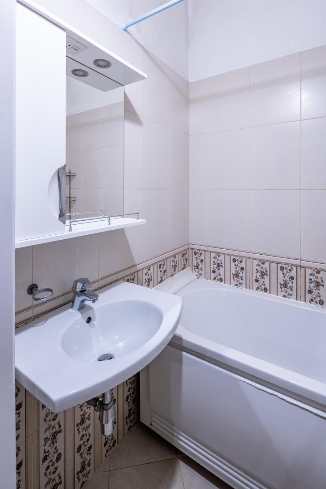 Romari Лесі Українки Appartement Lviv Buitenkant foto
